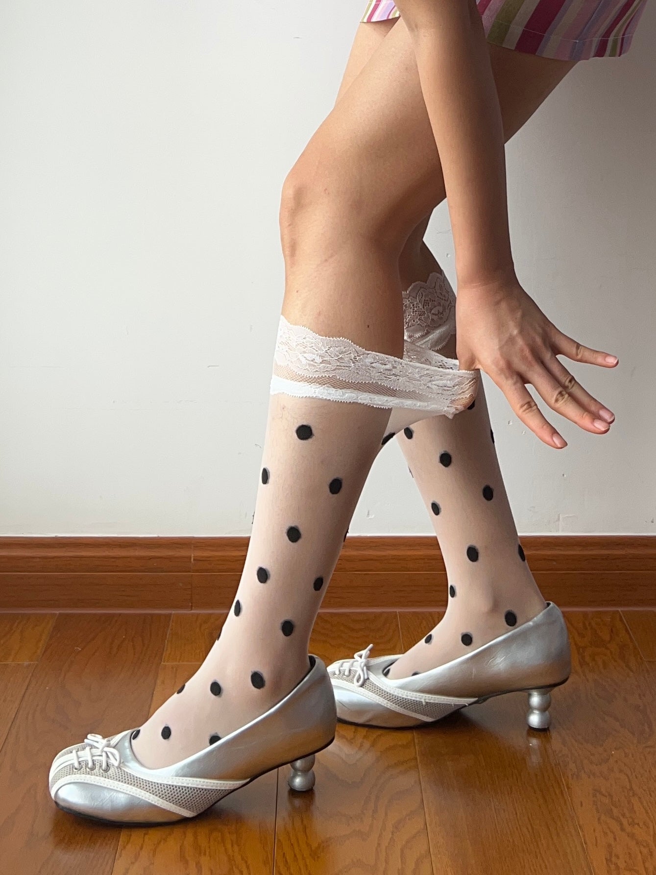White Lace Edge Polka Dots Sheer Knee High Socks