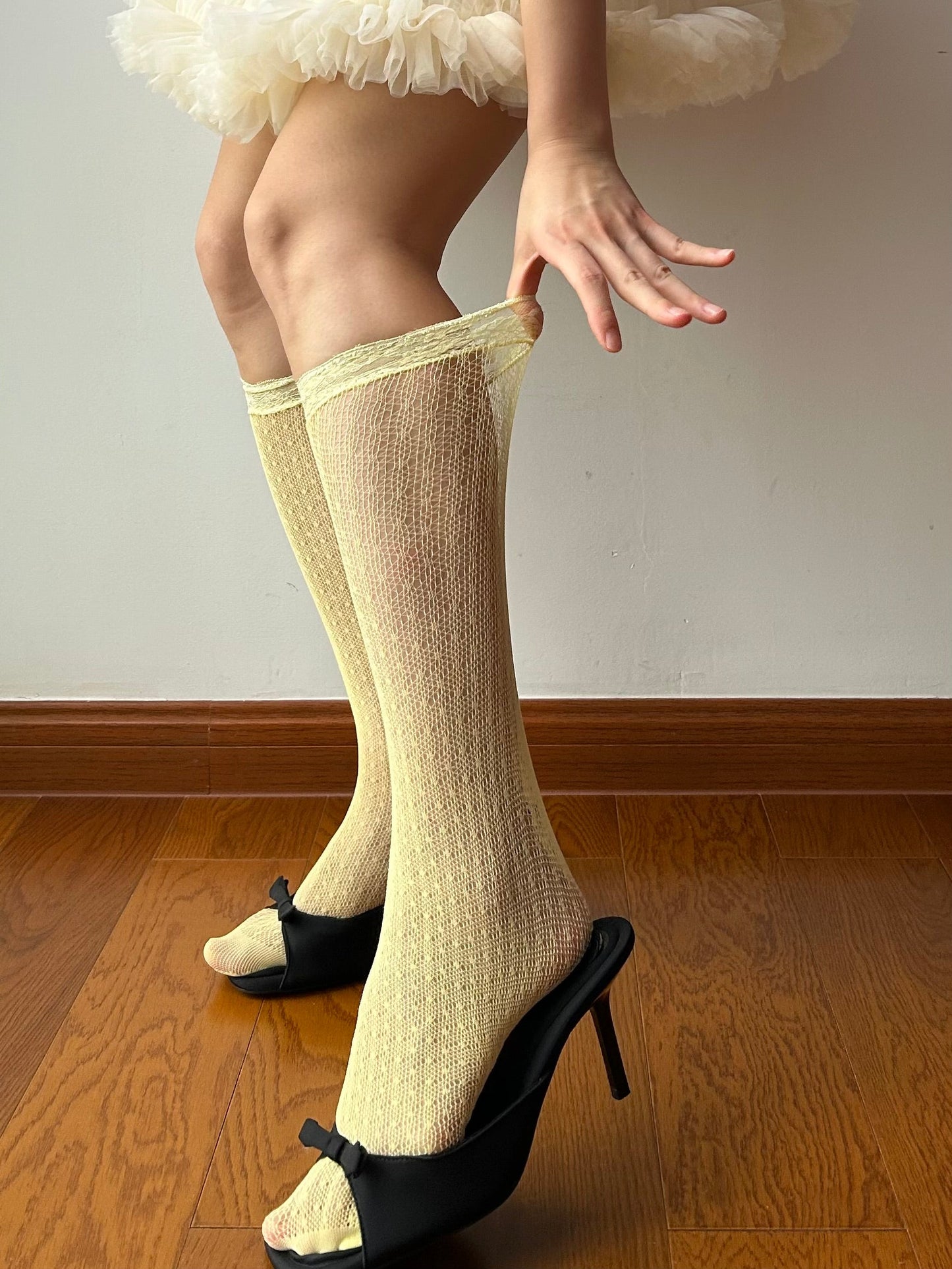 Yellow Lace Edge Fishnet Knee High Socks