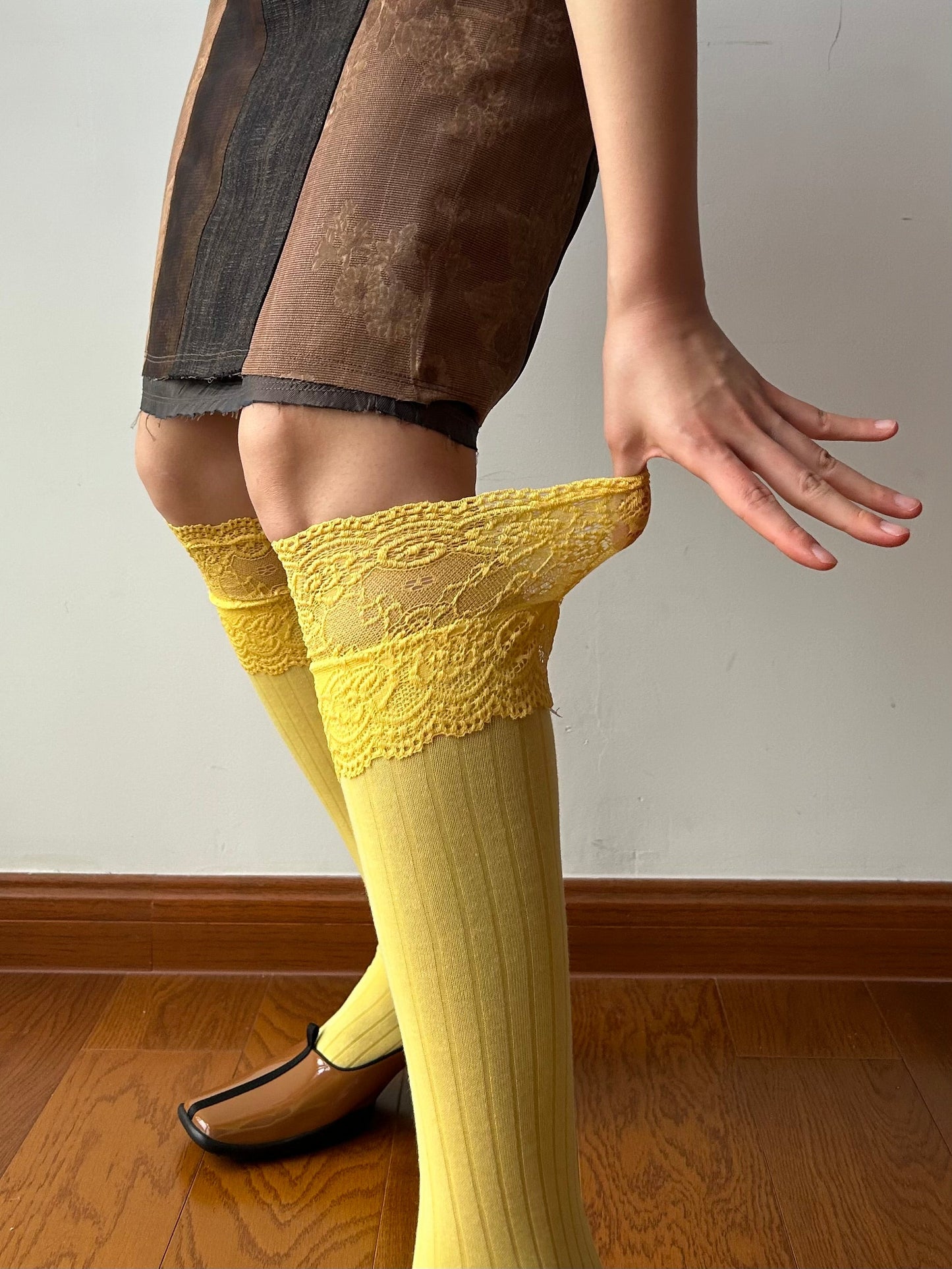 Yellow Lace Edge Knee High Socks