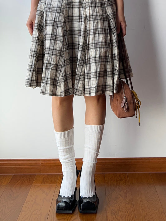 White Ribbed Cotton Knee High Socks