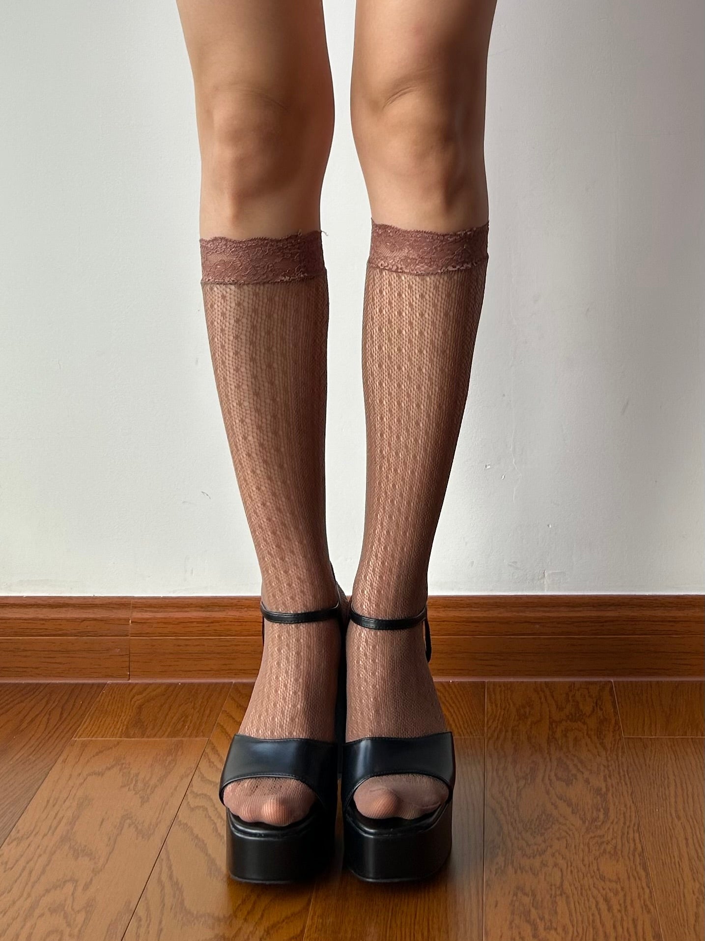Brown Lace Edge Fishnet Knee High Socks
