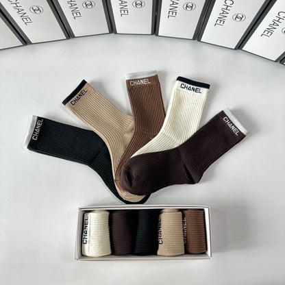 CHANEL CREW SOCKS 410988 ( 1 BOX )