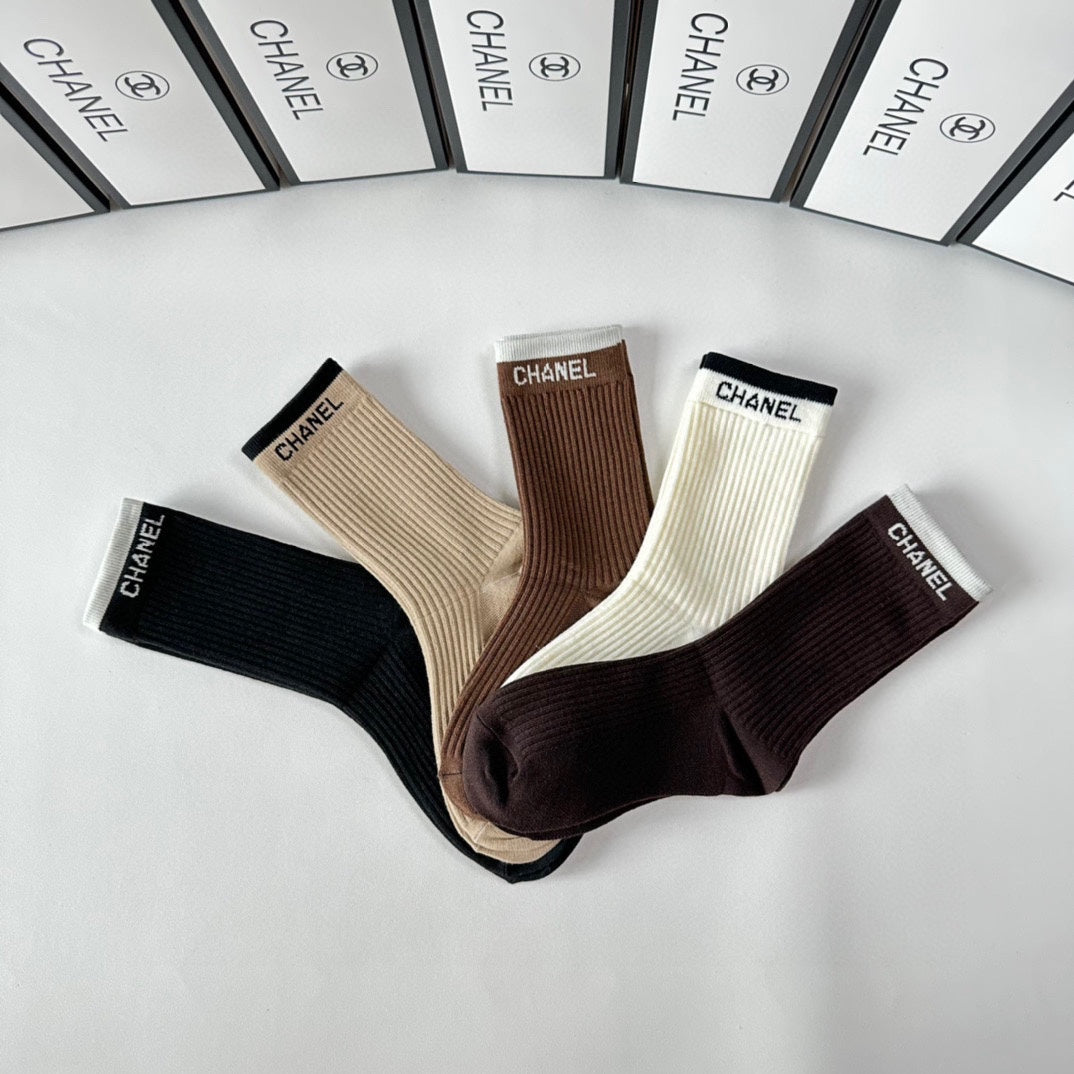 CHANEL CREW SOCKS 410988 ( 1 BOX )