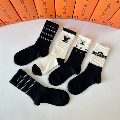 LOUIS VUITTON CREW SOCKS 410991 (1 BOX)