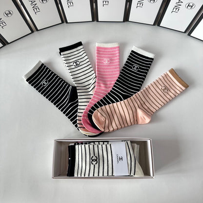 CHANEL CREW SOCKS 423808 (1 BOX)