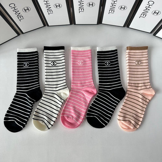 CHANEL CREW SOCKS 423808 (1 BOX)