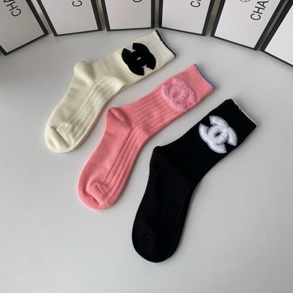 CHANEL CREW SOCKS 423778 (1 BOX)