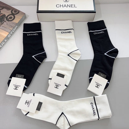 CHANEL CREW SOCKS 425625 ( 1 BOX )