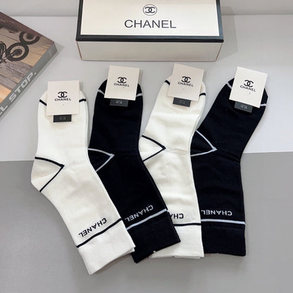 CHANEL CREW SOCKS 425625 ( 1 BOX )