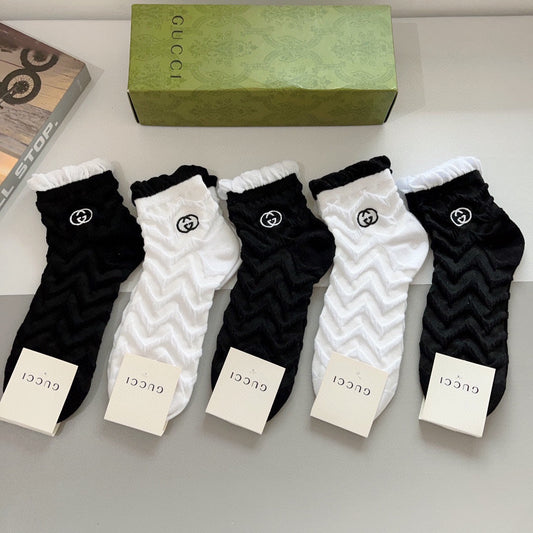 GUCCI LOW-CUT SOCKS 425639 (1 BOX)