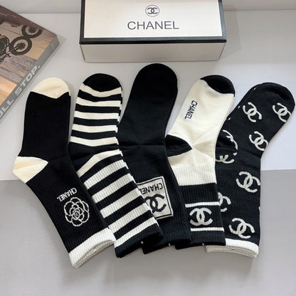CHANEL CREW SOCKS 425643 ( 1 BOX )