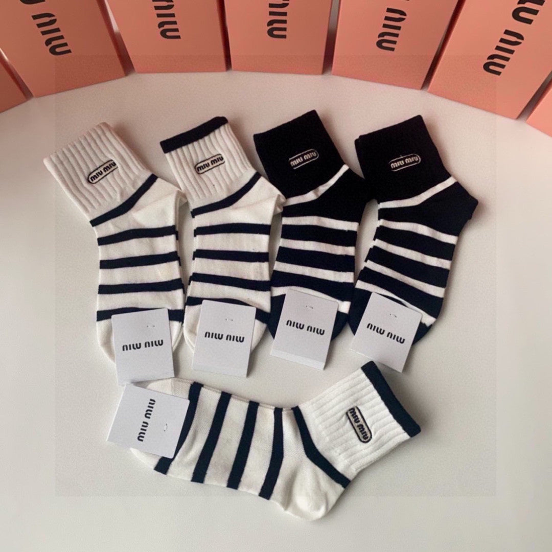5-Pair Comfort Socks Set (1 BOX)-143
