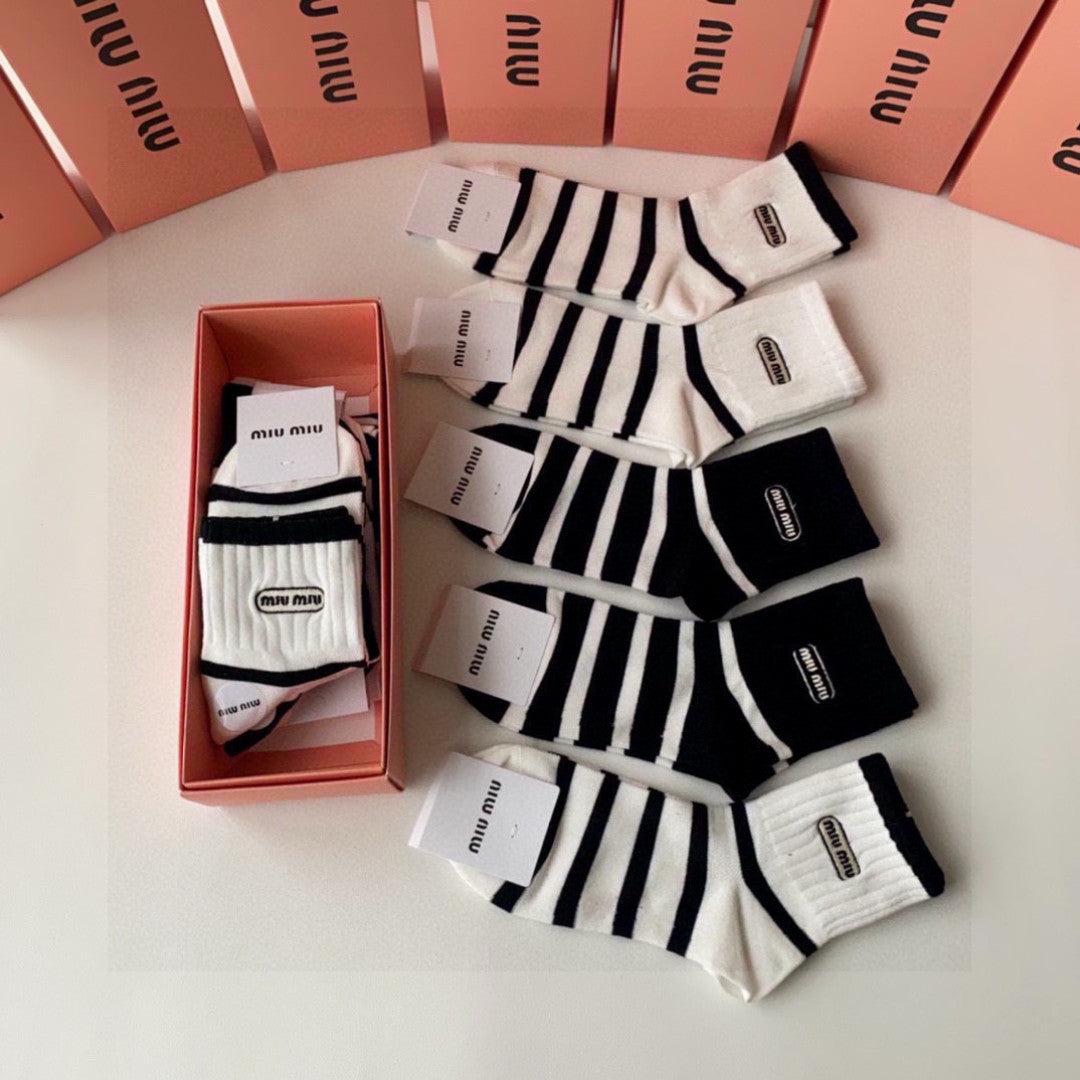 5-Pair Comfort Socks Set (1 BOX)-143